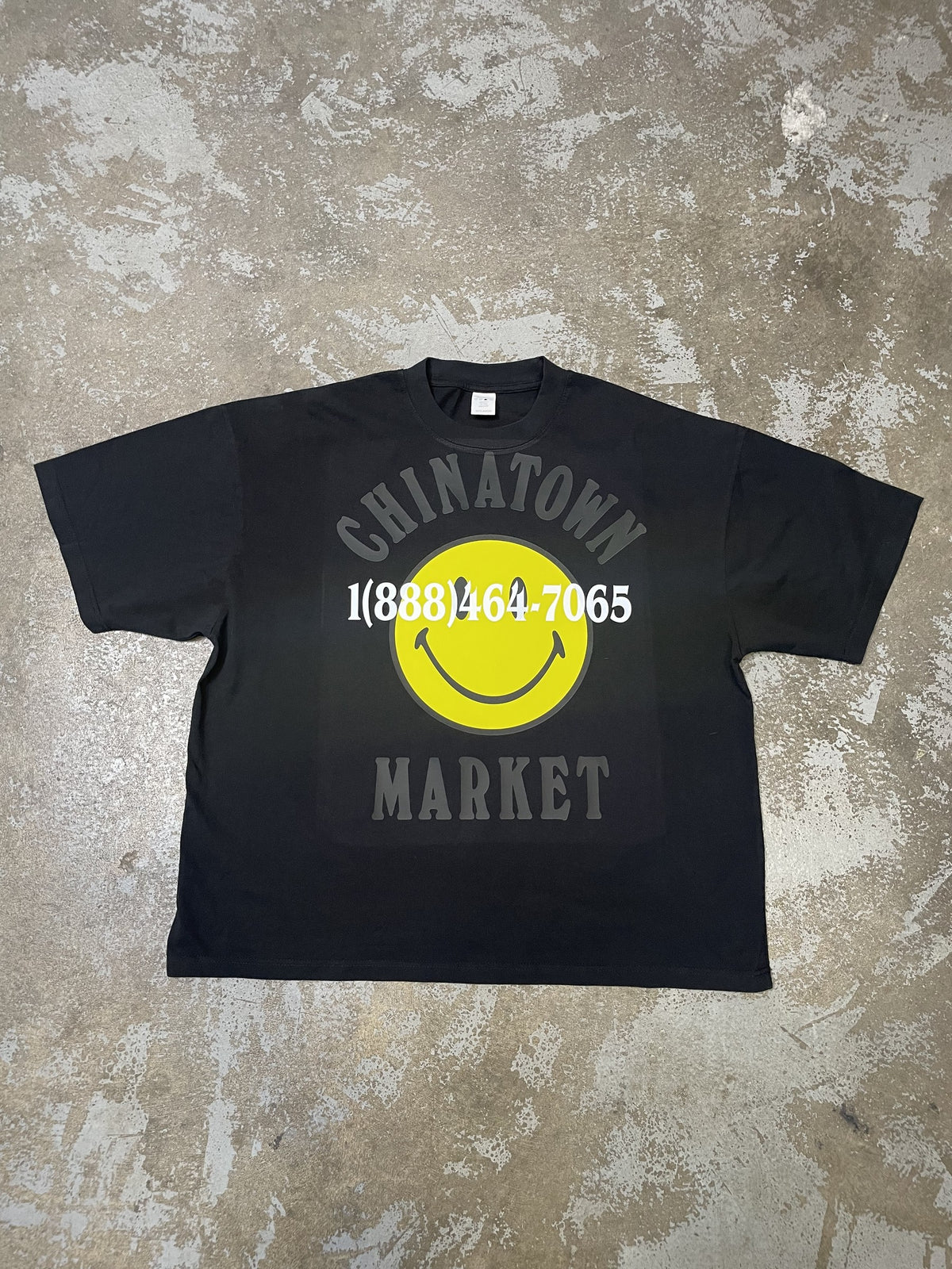 Chinatown Market Smiley Tee - front
