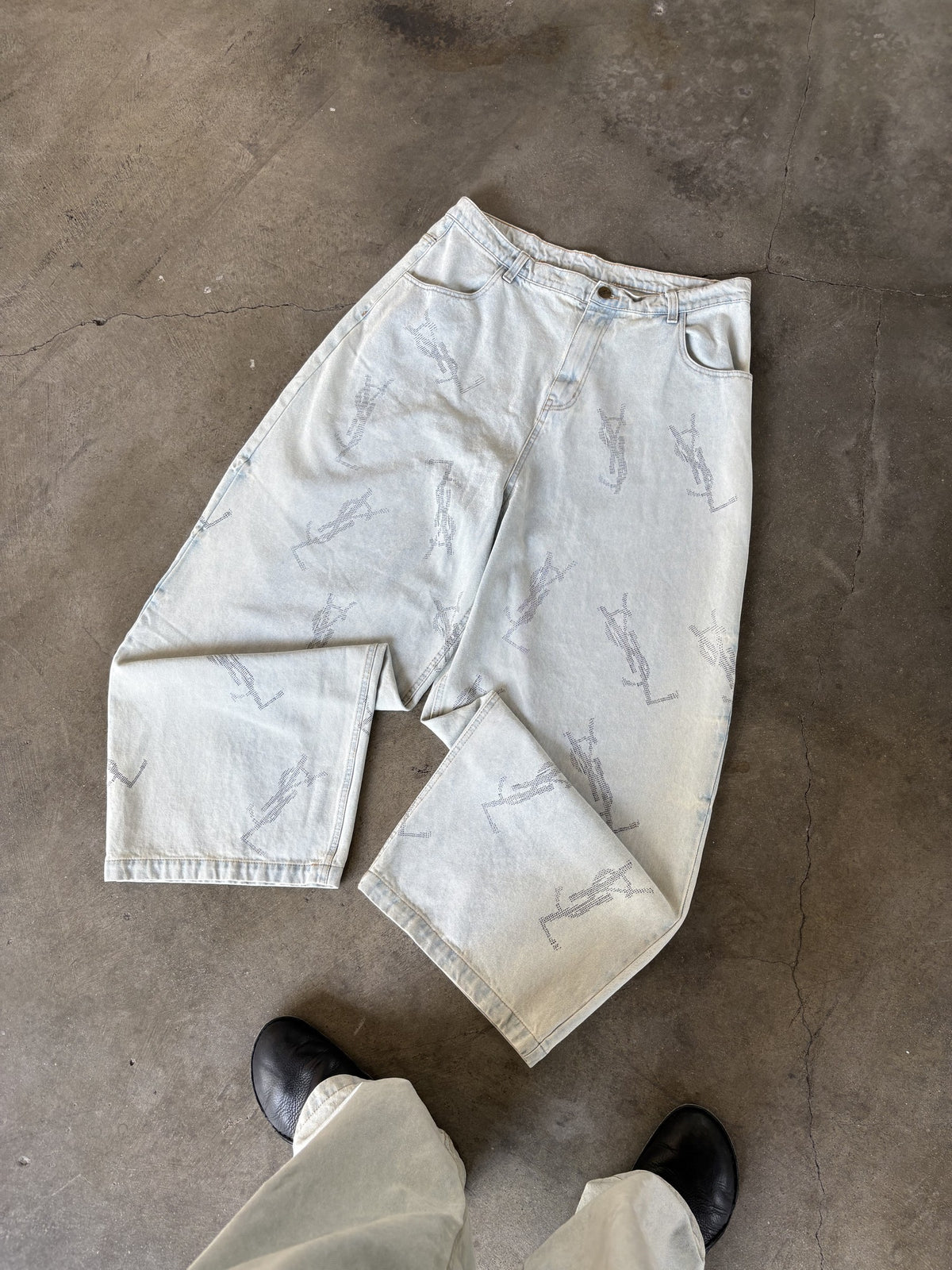 Shaka Print Gun 1 of 1 No. 09 Balloon Denim Pants, Waist 36, front